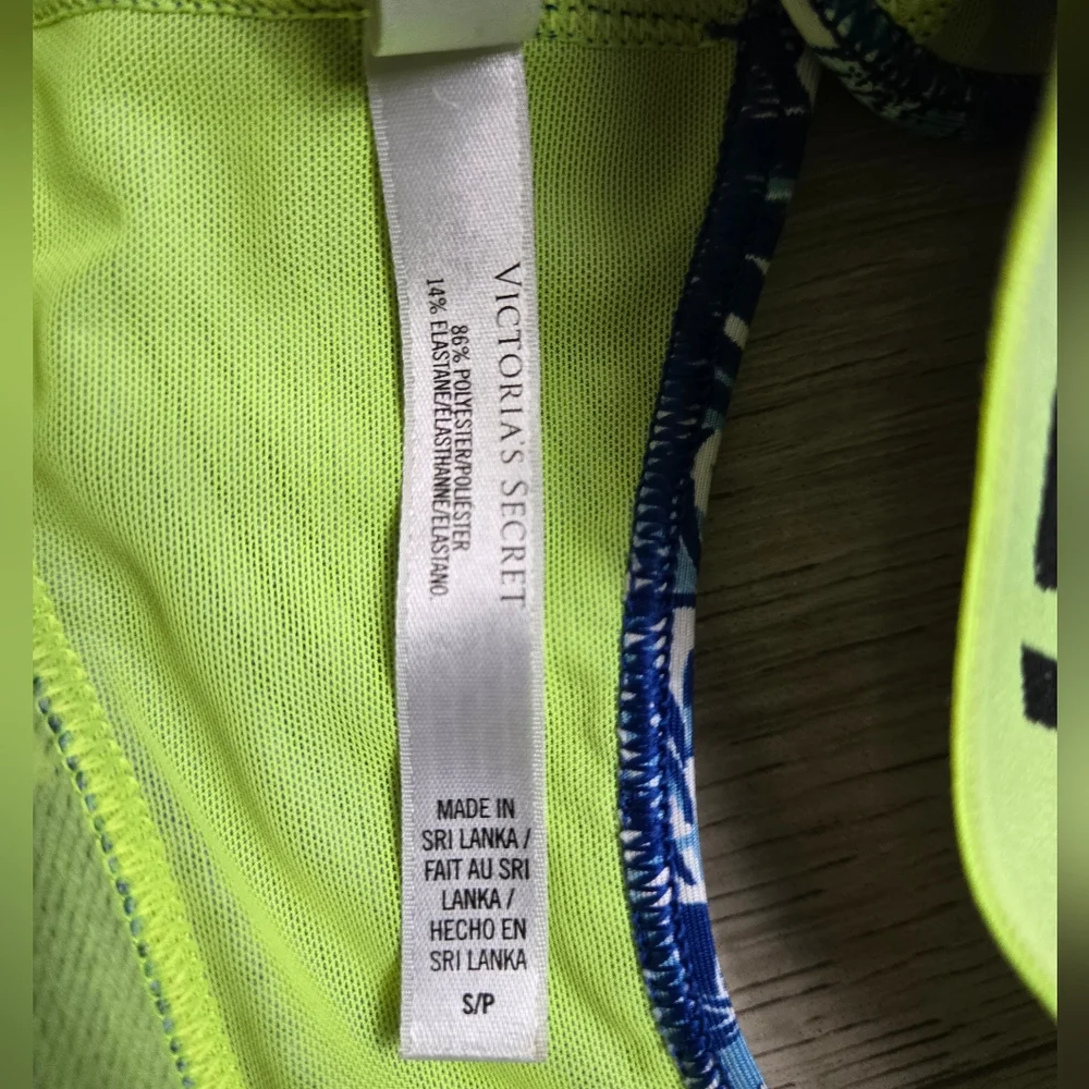 Victoria's Secret (VSX Sport) Women's Neon Sports Bra Size (S) NWOT - Picture 4 of 4